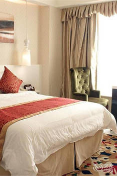 New Dongyuan International Hotel (Shenzhen International Convention and Exhibition Center) 3*