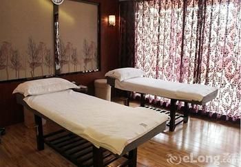 New Dongyuan International Hotel (Shenzhen International Convention and Exhibition Center) 3*