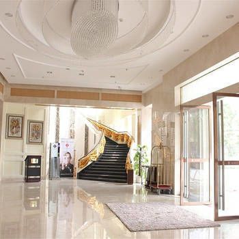 New Dongyuan International Hotel (Shenzhen International Convention and Exhibition Center) 3*