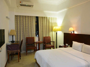 Xinhang Hotel (Zhuhai Jinwan Airport Science and Technology College) 3*
