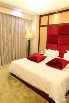 Xinhang Hotel (Zhuhai Jinwan Airport Science and Technology College) 3*