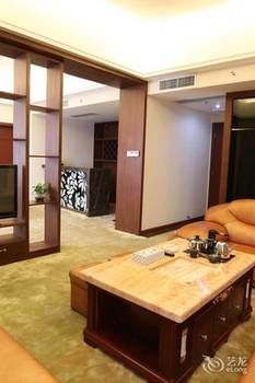 Xinhang Hotel (Zhuhai Jinwan Airport Science and Technology College) 3*