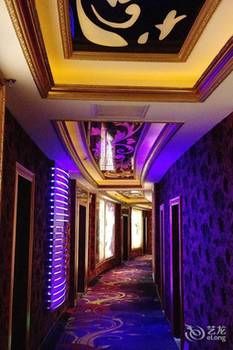 Xinhang Hotel (Zhuhai Jinwan Airport Science and Technology College) 3*