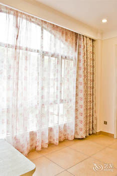 L.V.BAY 3*