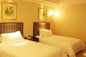 GLORIA RESORT TIAN JIN 4*