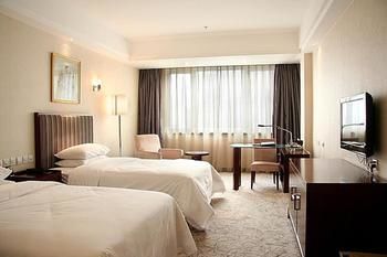 GLORIA RESORT TIAN JIN 4*