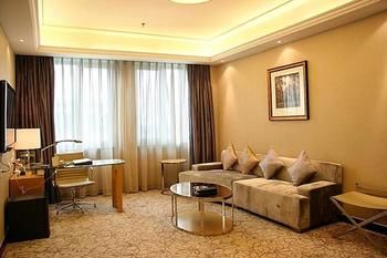 GLORIA RESORT TIAN JIN 4*