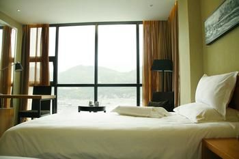 Friend Hui Hotel (Zhangjiajie Yangguang Shui'an) 2*