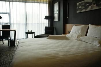 Friend Hui Hotel (Zhangjiajie Yangguang Shui'an) 2*