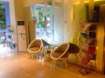Baishijie Hotel 2*