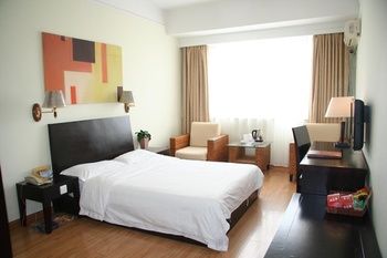 Boutique Holiday Hotel (Beihai Beibuwan Square) 3*