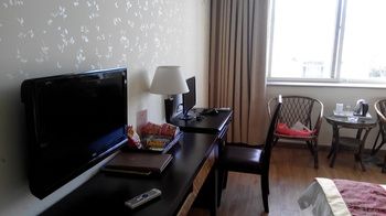 Boutique Holiday Hotel (Beihai Beibuwan Square) 3*