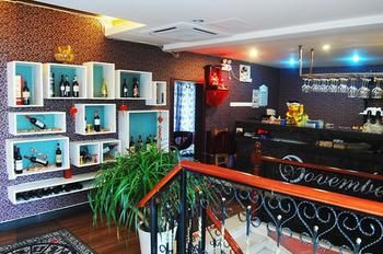 Boutique Holiday Hotel (Beihai Beibuwan Square) 3*