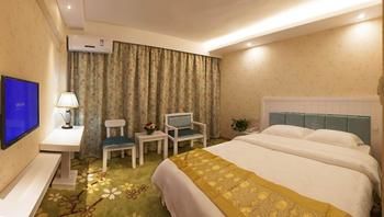 Jinyi Holiday Hotel (Guilin Railway Station South Zhongshan Road) 3*