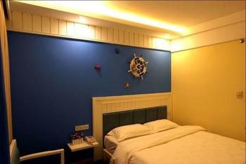 Jinyi Holiday Hotel (Guilin Railway Station South Zhongshan Road) 3*