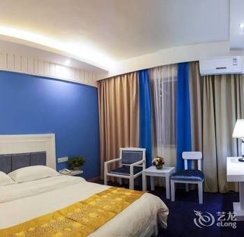 Jinyi Holiday Hotel (Guilin Railway Station South Zhongshan Road) 3*