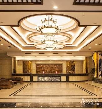 Jinyi Holiday Hotel (Guilin Railway Station South Zhongshan Road) 3*