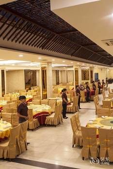 Jinyi Holiday Hotel (Guilin Railway Station South Zhongshan Road) 3*