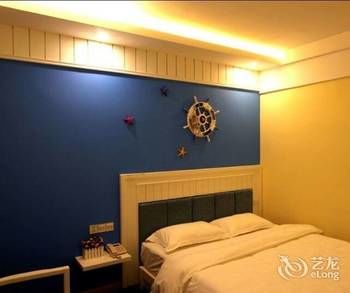 Jinyi Holiday Hotel (Guilin Railway Station South Zhongshan Road) 3*