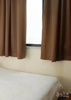 Holiday Inn Nanjing Yingzun Hotel (Nanjing University Xianlin Subway Station) 3*