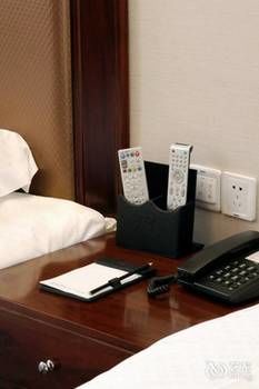 Holiday Inn Nanjing Yingzun Hotel (Nanjing University Xianlin Subway Station) 3*