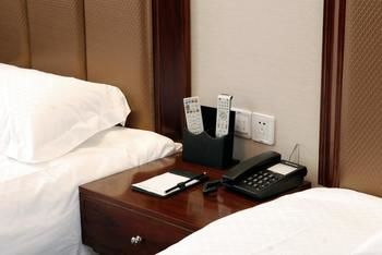 Holiday Inn Nanjing Yingzun Hotel (Nanjing University Xianlin Subway Station) 3*