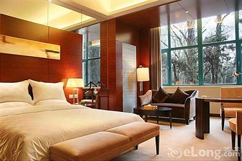 South Lake Hotel 5*