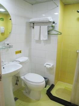 Homeinn · neo (Harbin Hanshui Road Exhibition Center Subway Station) 2*