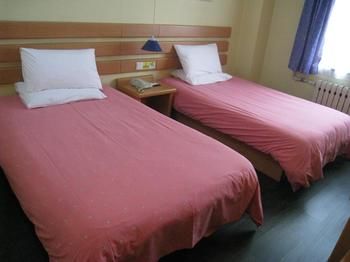 Homeinn · neo (Harbin Hanshui Road Exhibition Center Subway Station) 2*