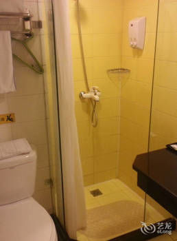 Homeinn · neo (Harbin Hanshui Road Exhibition Center Subway Station) 2*