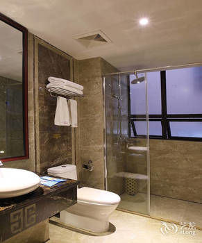 Zhangjiajie Fulante Tianmenjun Boutique Hotel (Hourong Food Street 72 Wonder Tower) 2*