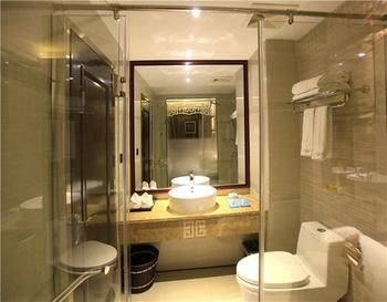 Zhangjiajie Fulante Tianmenjun Boutique Hotel (Hourong Food Street 72 Wonder Tower) 2*