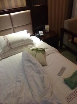 Zhangjiajie Fulante Tianmenjun Boutique Hotel (Hourong Food Street 72 Wonder Tower) 2*
