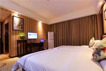 Zhangjiajie Fulante Tianmenjun Boutique Hotel (Hourong Food Street 72 Wonder Tower) 2*