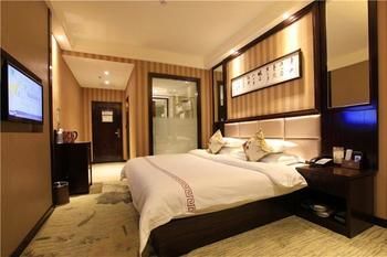 Zhangjiajie Fulante Tianmenjun Boutique Hotel (Hourong Food Street 72 Wonder Tower) 2*
