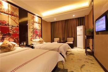 Zhangjiajie Fulante Tianmenjun Boutique Hotel (Hourong Food Street 72 Wonder Tower) 2*
