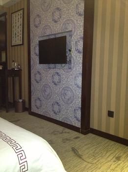 Zhangjiajie Fulante Tianmenjun Boutique Hotel (Hourong Food Street 72 Wonder Tower) 2*