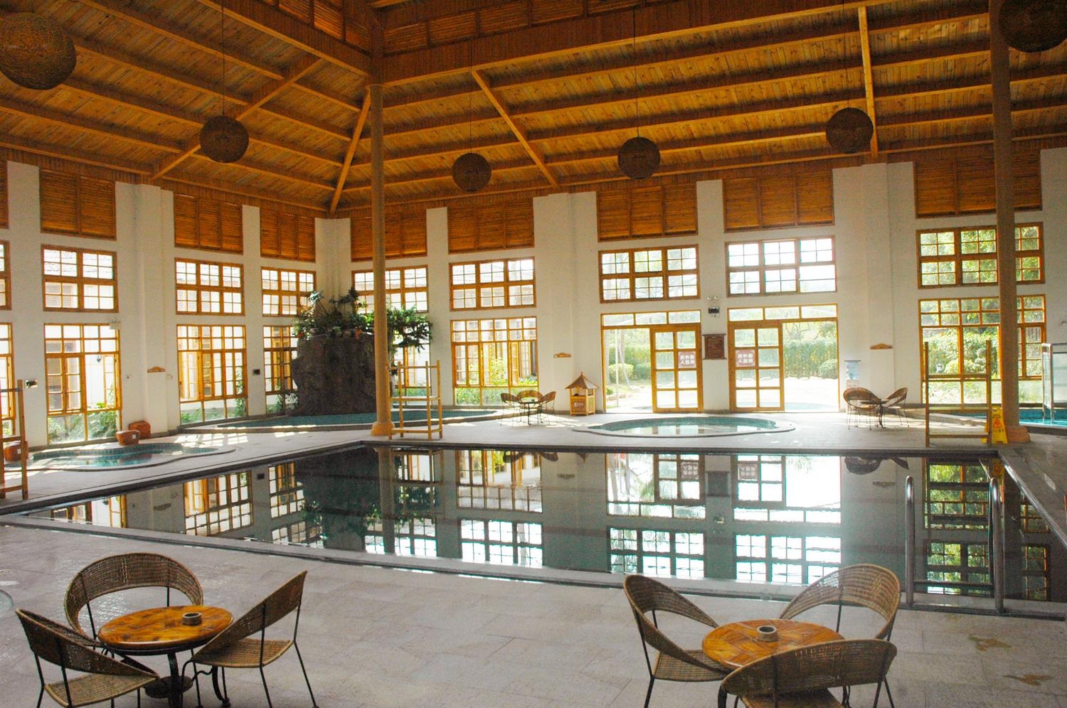 Enping Jinjiang Hotspring Hotel 4*