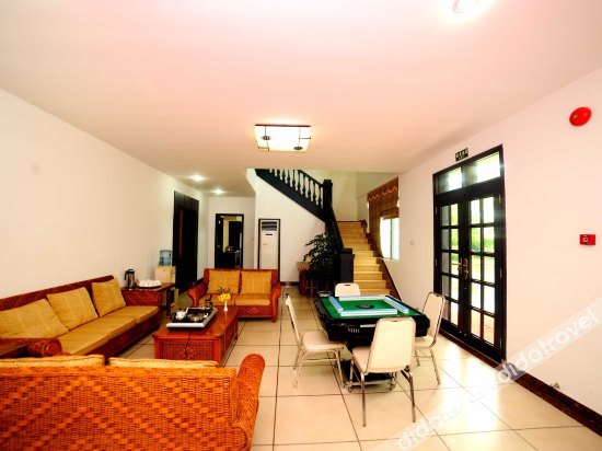 Enping Jinjiang Hotspring Hotel 4*