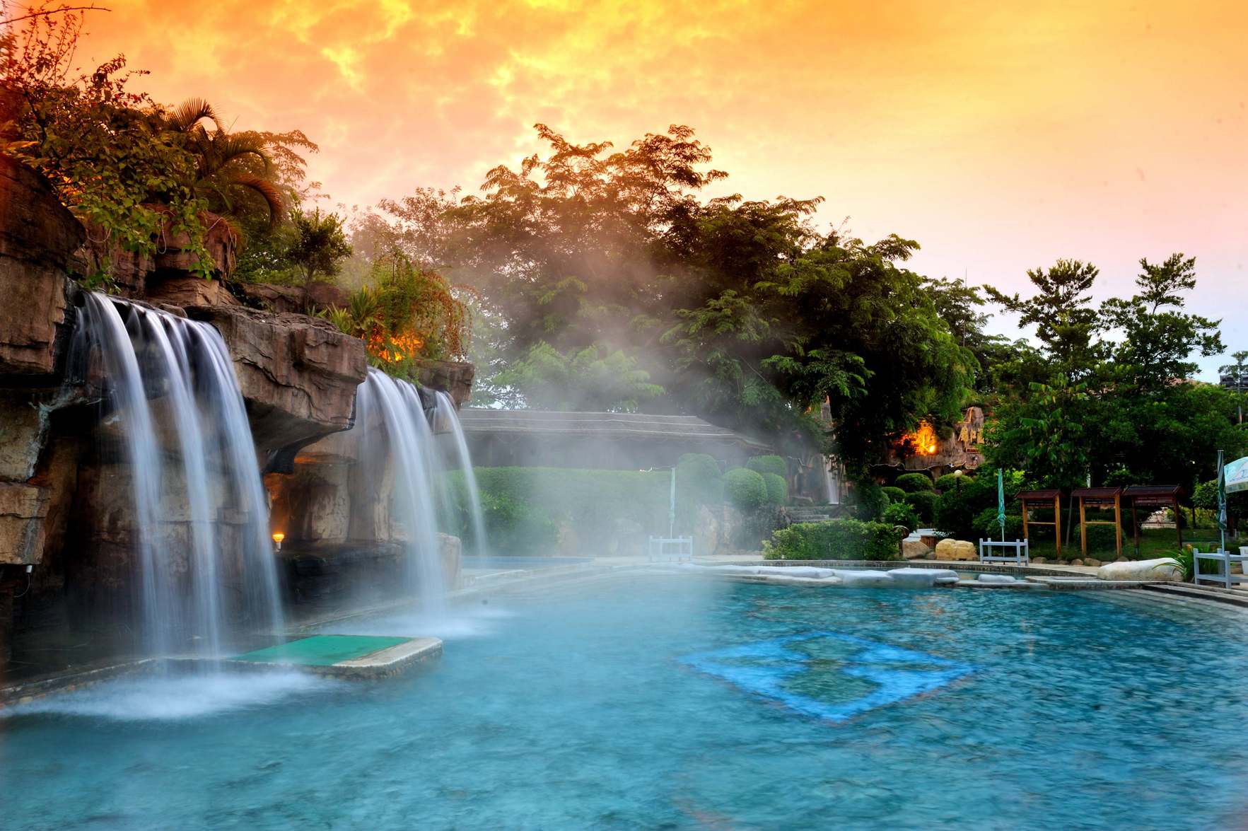 Enping Jinjiang Hotspring Hotel 4*