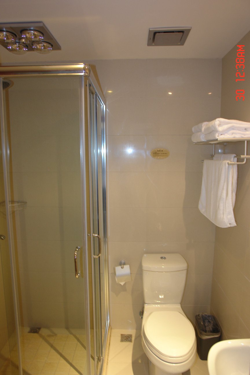 Regan International Hotel 3*