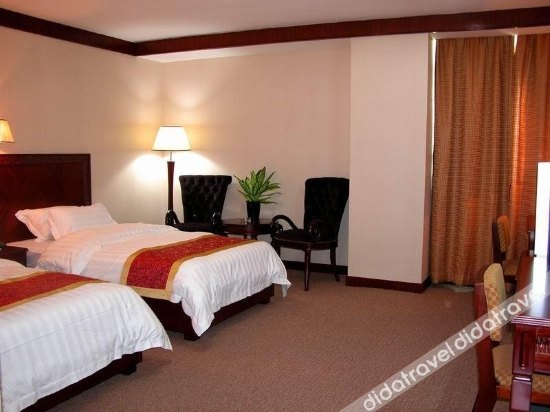 Ejura Hotel (Guangzhou North Station Branch) 3*