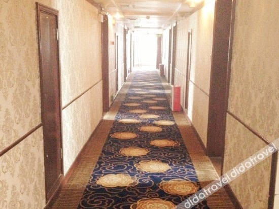Ejura Hotel (Guangzhou North Station Branch) 3*