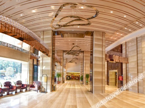JUCHUNYUAN Fuzhou Grand Hotel (Dongjiekou Shopping Center Wuyi Square) 4*