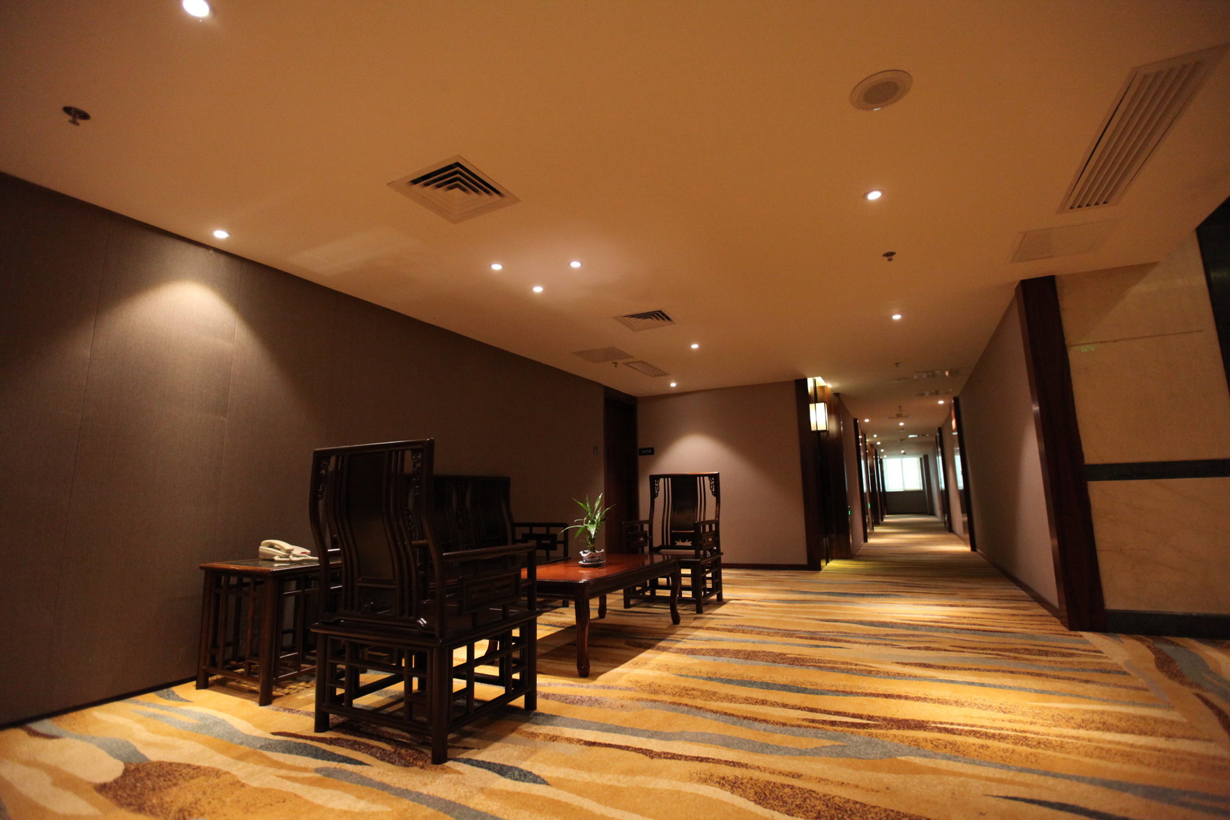 JUCHUNYUAN Fuzhou Grand Hotel (Dongjiekou Shopping Center Wuyi Square) 4*
