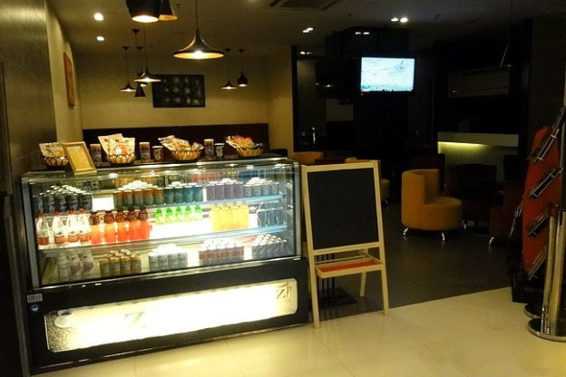 Hotel  Z (Shenzhen Futian Nonglin Subway Station) 3*