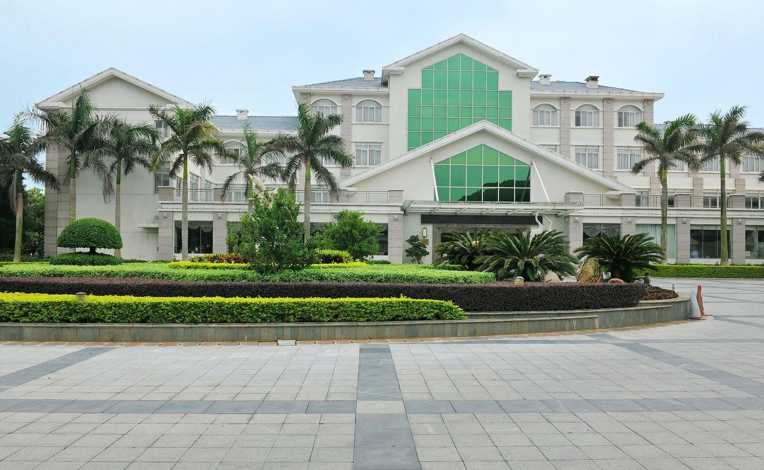Golden Sands Gulf Hotel 3*