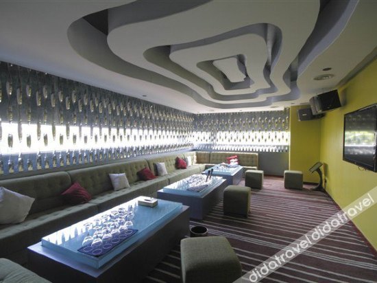 New Summer Palace Hotel 3*