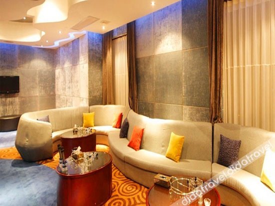 New Summer Palace Hotel 3*