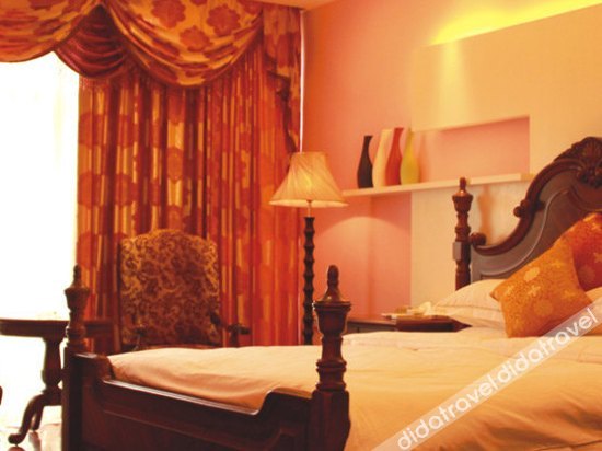 New Summer Palace Hotel 3*